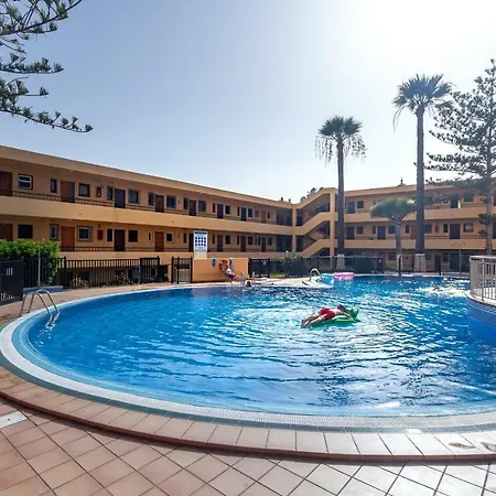 Apartamento Torres Del Sol شقة *