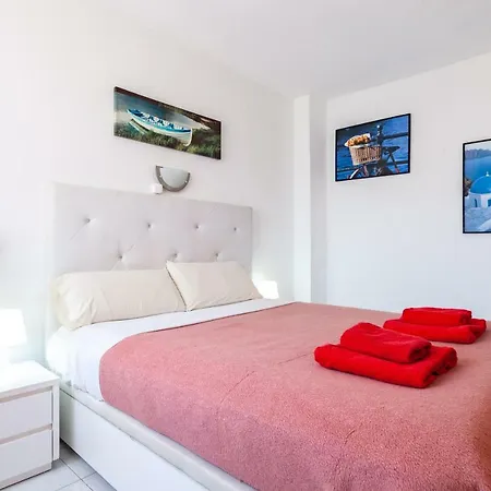 شقة Apartamento Torres Del Sol أرونا